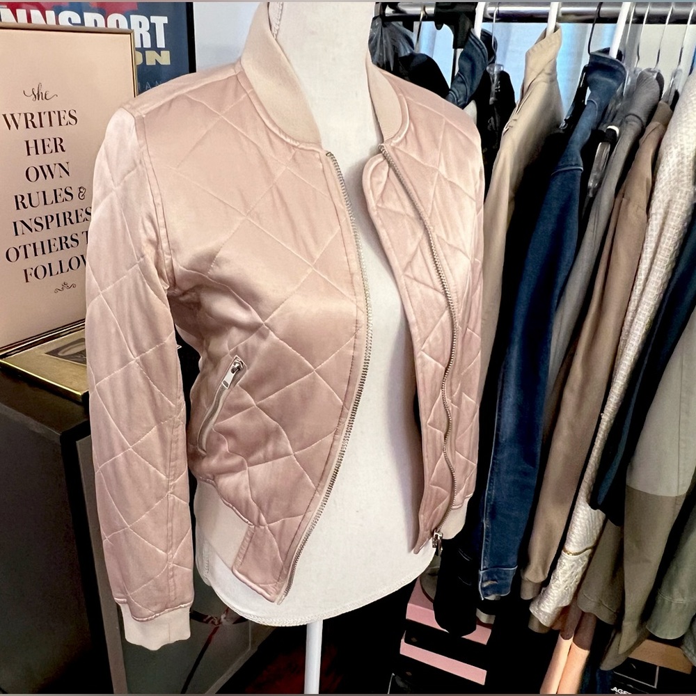 TOPSHOP Small XS Light Rose Pink Quilted Bomber